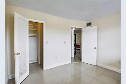 8100  Sunrise Lakes Blvd, Unit #303, Sunrise, FL 33322 - Photo 20