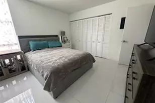 2350 NE 135th St, North Miami, FL 33181 - Photo 6