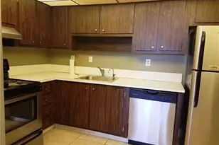 1400 St Charles Pl, Pembroke Pines, FL 33026 - Photo 10