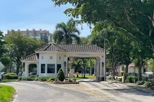 1400 St Charles Pl, Pembroke Pines, FL 33026 - Photo 28