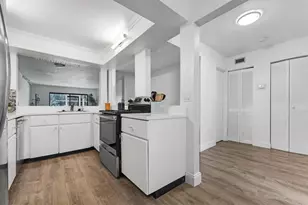 7843 Willow Spring Dr Unit, Lake Worth, FL 33467 - Photo 2