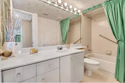 7449  Fairfax Dr, Unit #211, Tamarac, FL 33321 - Photo 36