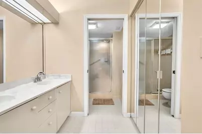 7449  Fairfax Dr, Unit #211, Tamarac, FL 33321 - Photo 30