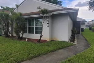 8644 Bridle Path Ct, Davie, FL 33328 - Photo 1
