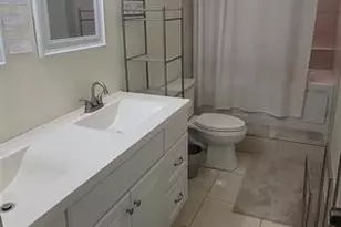 8644 Bridle Path Ct, Davie, FL 33328 - Photo 4