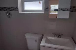 128 Miami Gardens Rd, West Park, FL 33023 - Photo 28