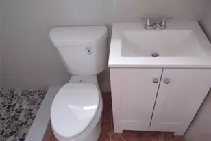 128 Miami Gardens Rd, West Park, FL 33023 - Photo 26