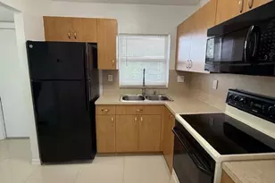 9660 Sunrise Lakes Blvd, Sunrise, FL 33322 - Photo 6