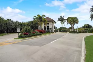 9278 Vista Del Lago F Unit, Boca Raton, FL 33428 - Photo 2