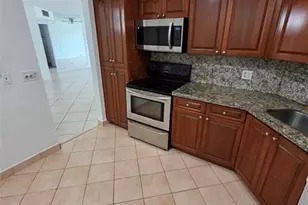 6361 N Falls Cir Dr, Lauderhill, FL 33319 - Photo 8