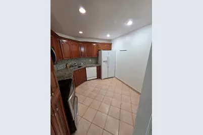 6361 N Falls Circle Dr, Unit #207, Lauderhill, FL 33319 - Photo 6