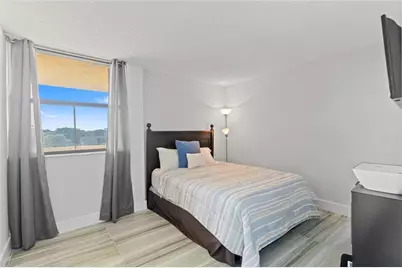 1850  Homewood Blvd, Unit #512, Delray Beach, FL 33445 - Photo 4