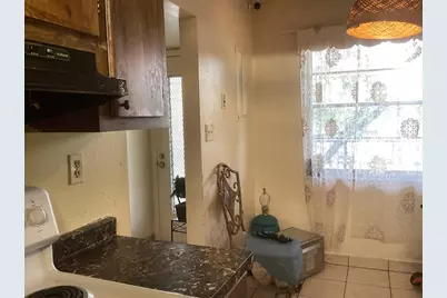 3161 NW 47th Ter, Unit #317, Lauderdale Lakes, FL 33319 - Photo 6