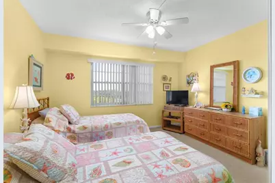 3300 W Rolling Hills Cir, Unit #704, Davie, FL 33328 - Photo 20
