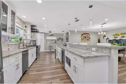 10182  Boca Woods Ln, Boca Raton, FL 33428 - Photo 22