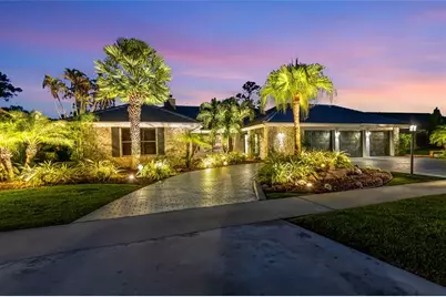 10182  Boca Woods Ln, Boca Raton, FL 33428 - Photo 2