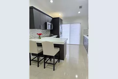 7895 W 29th Ln, Unit #202-16, Hialeah, FL 33018 - Photo 8