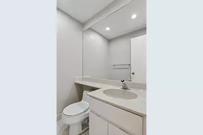 330 SE 20 Ave, Unit #421, Deerfield Beach, FL 33441 - Photo 24