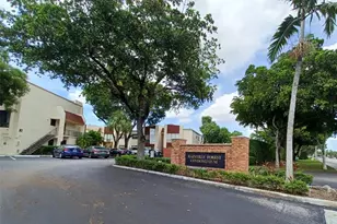 301 N Pine Island Rd, Plantation, FL 33324 - Photo 14