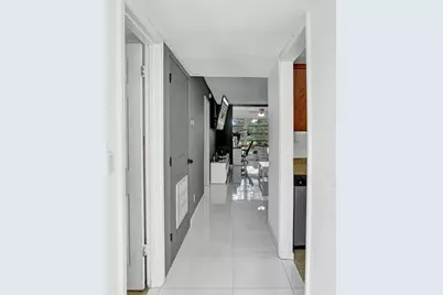 9235  Lagoon Pl, Unit #207, Davie, FL 33324 - Photo 26