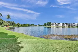 9235 Lagoon Pl, Davie, FL 33324 - Photo 36