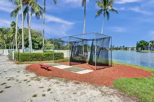 9235 Lagoon Pl, Davie, FL 33324 - Photo 38