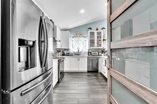 8301 NW 52nd St, Lauderhill, FL 33351 - Photo 12