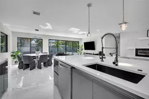 2748 NW 9th Ln, Wilton Manors, FL 33311 - Photo 18