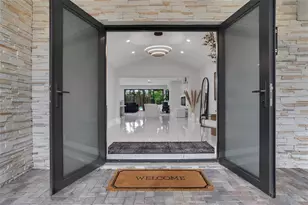 2748 NW 9th Ln, Wilton Manors, FL 33311 - Photo 4