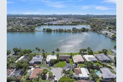 1774 NW 39th Pl, Oakland Park, FL 33309 - Photo 6