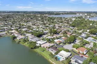 1774 NW 39th Pl, Oakland Park, FL 33309 - Photo 46