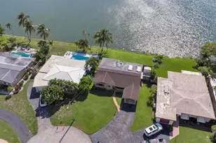 1774 NW 39th Pl, Oakland Park, FL 33309 - Photo 4