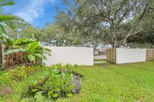 14980 Durham Ln, Davie, FL 33331 - Photo 22
