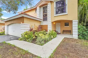 14980 Durham Ln, Davie, FL 33331 - Photo 2
