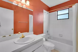 14980 Durham Ln, Davie, FL 33331 - Photo 16