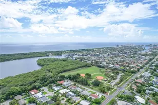 250 NE 20th St, Boca Raton, FL 33431 - Photo 26