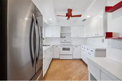 818 SE 4th St, Unit #201, Fort Lauderdale, FL 33301 - Photo 14