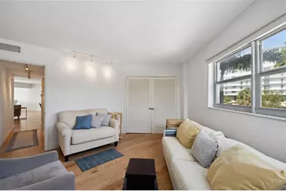 818 SE 4th St, Unit #201, Fort Lauderdale, FL 33301 - Photo 22