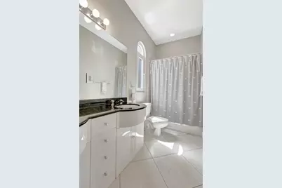 1776  Bay Dr, Pompano Beach, FL 33062 - Photo 46