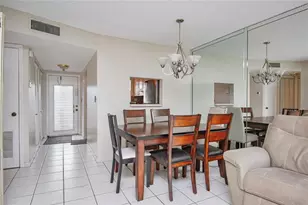 9460 Sunrise Lakes Blvd, Sunrise, FL 33322 - Photo 8