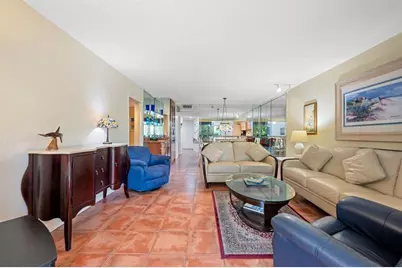 2206 S Cypress Bend Dr, Unit #208, Pompano Beach, FL 33069 - Photo 10