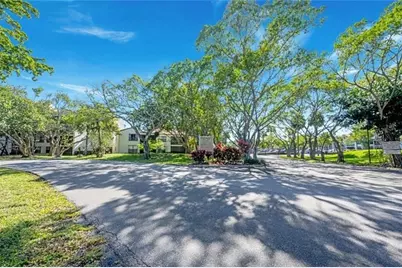 2206 S Cypress Bend Dr, Unit #208, Pompano Beach, FL 33069 - Photo 36