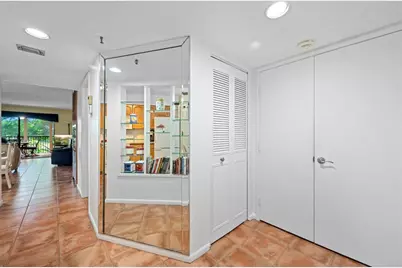 2206 S Cypress Bend Dr, Unit #208, Pompano Beach, FL 33069 - Photo 24