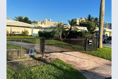 720 NE 28th Ave, Pompano Beach, FL 33062 - Photo 4