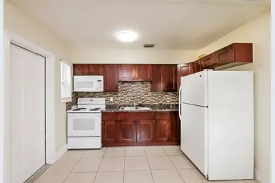 2230 SW 5th St, Fort Lauderdale, FL 33312 - Photo 6