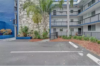 3060  Holiday Springs Blvd, Unit #106, Margate, FL 33063 - Photo 14