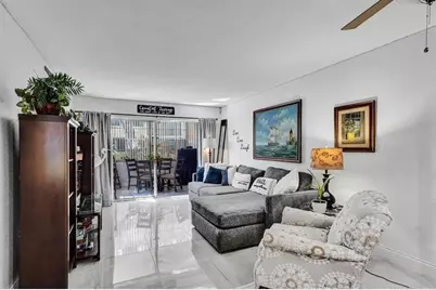 3060  Holiday Springs Blvd, Unit #106, Margate, FL 33063 - Photo 8