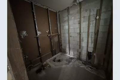 9020 NW 24th Pl, Sunrise, FL 33322 - Photo 8