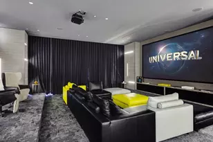 55 SW 9th St, Miami, FL 33130 - Photo 12