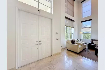 1673  Victoria Pointe Cir, Weston, FL 33327 - Photo 10